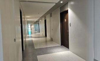 Tambuli Tower C Unit 5D