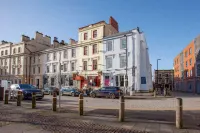 Higgihaus #5 5 of 7 Rooms Monday - Friday Hotels in Butetown