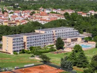 Arena Hotel Holiday - 3-Star