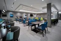SpringHill Suites Wrentham Plainville - breakfast