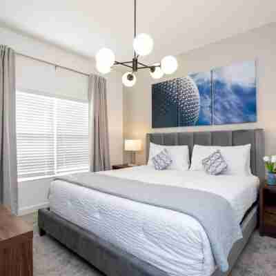 2557 Awesome 4BD Townhouse Located at Storey Lake Rooms