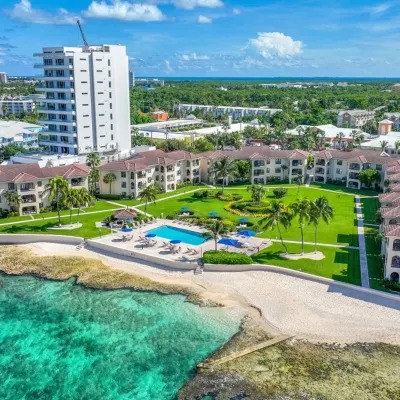 George Town Villas #117 Hotels near Seven Mile Beach
