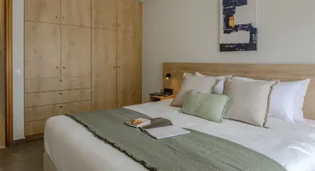 Jaax Apartment Airport by Airstay