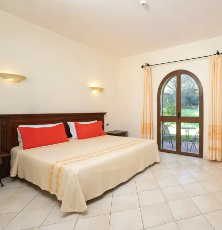 Hotel Medar with pool in Arborea Отели в г. Торре-дей-Корсари