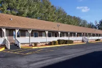 Super 8 by Wyndham Christiansburg Hotels in Christiansburg