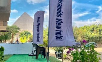 Khufu 9 Pyramids View Hotel