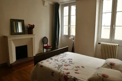Les Oiseaux de Passage Hotels in Saint-Marcel