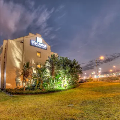 Road Lodge Cape Town International Airport Hotels near Athlone Stadium