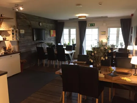 Kuskahusen Vandrarhem Отели в г. Brosarp