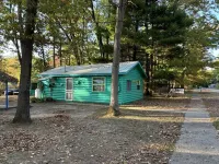 Salmon Fishing Adventure Cabin here near the famous Tippy Dam.