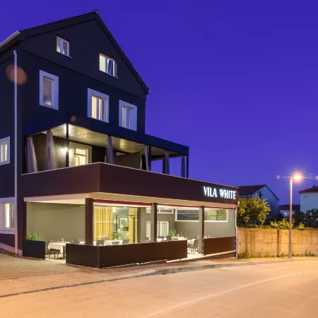 Hotel Vila White