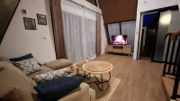 Villa Kahuripan Valley Hotels in Cisarua