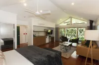 Songbirds Rainforest Retreat