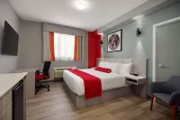 Ramada by Wyndham West Edmonton Hotel & Suites - Kitchens