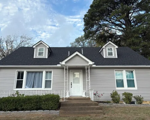 Charming 4-bedroom house with AC and WiFi in Dyersburg Hotels in Dyer County