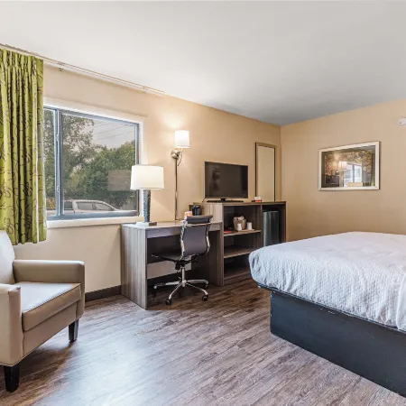 Econo Lodge Cherokee Near River Park
