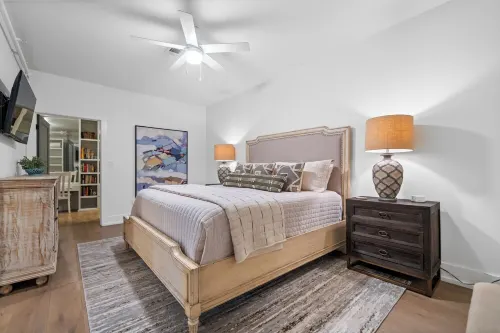 The Central Loft: Contemporary Downtown Retreat Along Hot Springs' Bathhouse Row