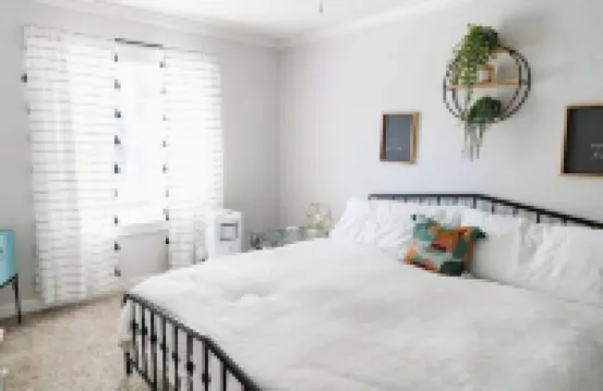Cozy Midtown Mobile Home; Fireplace & Pet-Friendly