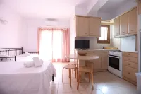 Seaside Gialova - parking