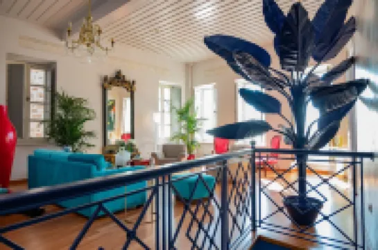 Villa Selena - 1830s Art-House Suites in Vaporia, 50m from Asteria Beach