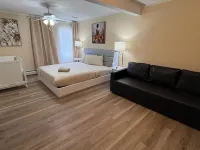 90°F Year-Round Private Heated Indoor Pool-Designed for Luxury Family Retreats Hotels in Price Township