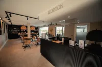 Van der Valk Hotel Bloom - bar