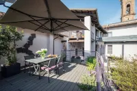 Uve Rooms & Wine Bar Hotels in La Morra