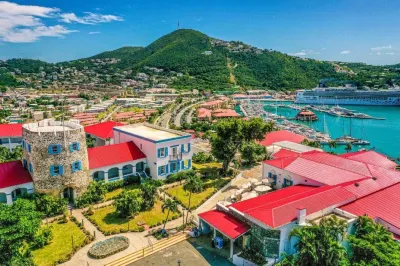 ฮิลท็อป วิลล่าส์ แอท บลูเบียร์ดส์ แคสเซิล โรงแรมใน