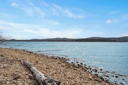 Lakefront Sanctuary II at Indian Point