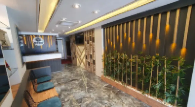 ディモラ ゴールド ホテル