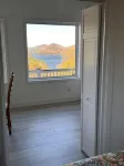 SPARKLING WATERS RETREAT!! BIG Lake Glenville, lake and mtn views!CLOSE TO TOWN