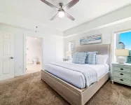 Luxe 4BR Beachfront Condo, Insane Gulf Views, Infinity Pool, Indoor Pool/Hot Tub