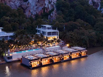 Sunburst Hotels in Tha Muang