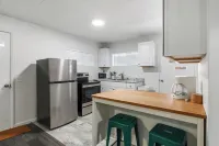 The Grove 1/2 mile from Boyne Mountain Sleeps 4 Hotels in Boyne Falls