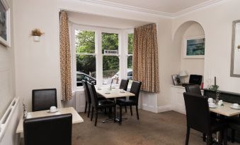 Denecrest Guest House