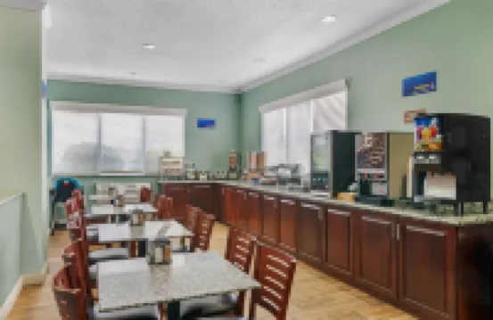 Best Western Teal Lake Inn - Wifi