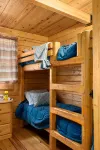 Amazing Getaway: Enjoy Our Cozy Log Cabins on the Chesapeake Bay! - balcony
