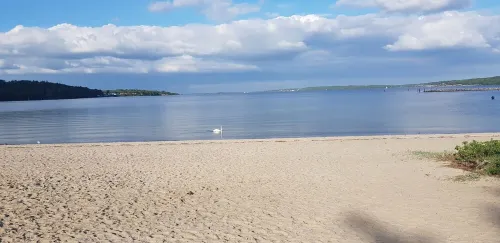 Large feel-good accommodation for 2-4 +1 infant between DK & Flensburg harbor Hotels in Harrislee