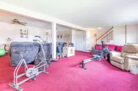Pool house - 4 bedroom 3 bathroom home with indoor pool