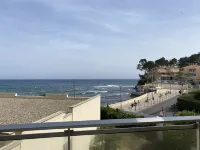 Studio Situé sur la Plage Avec une Très Belle vue mer