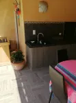 Charming independent studio in Martigues town center, swimming pool, spa