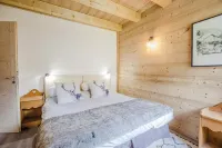 Apt Elise - Les Alberts/Montgenevre/Claree valley