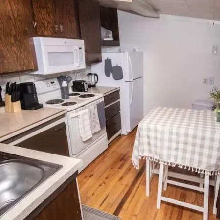Cozy modern farmhouse in the heart of Cheyenne