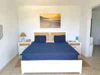 Sea Turtle Studio – Upscale Waterview Retreat, Stunning Sunrises & Full Kitchen!