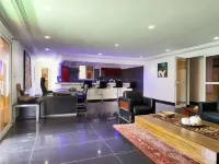 Luxurious 300 m2 apartment with sea view and Almadies terrace