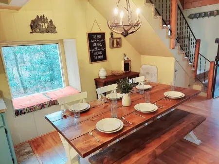 Highlands/Lake Glenville Area-Hot Tub-Mtn Stream-WIFI-Seclusion