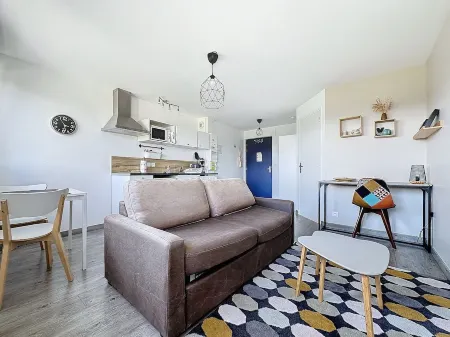 Beautiful studio near the sea (the pontoon)