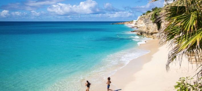 The Cliff, luxury beachfront Residence with Ocean View Hoteles en Lowlands