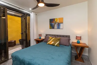 Stylish condo near National Park/beaches/marina