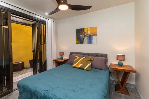 Stylish condo near National Park/beaches/marina